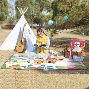 Outdoor Camping Thickened Moisture-proof Pad Portable Waterproof Picnic Cloth, 142x142cm